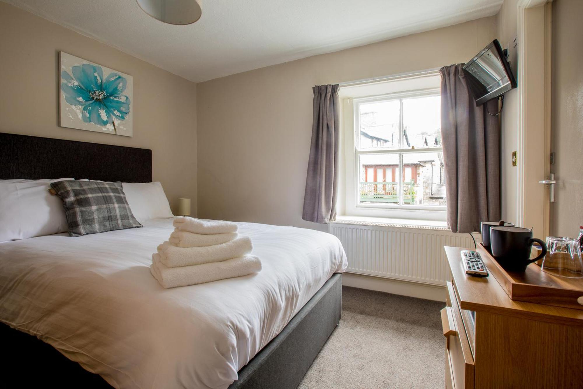 Craven Heifer Hotel Ingleton  Bagian luar foto