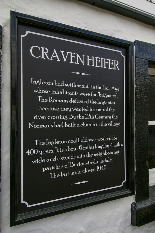 Craven Heifer Hotel Ingleton  Bagian luar foto